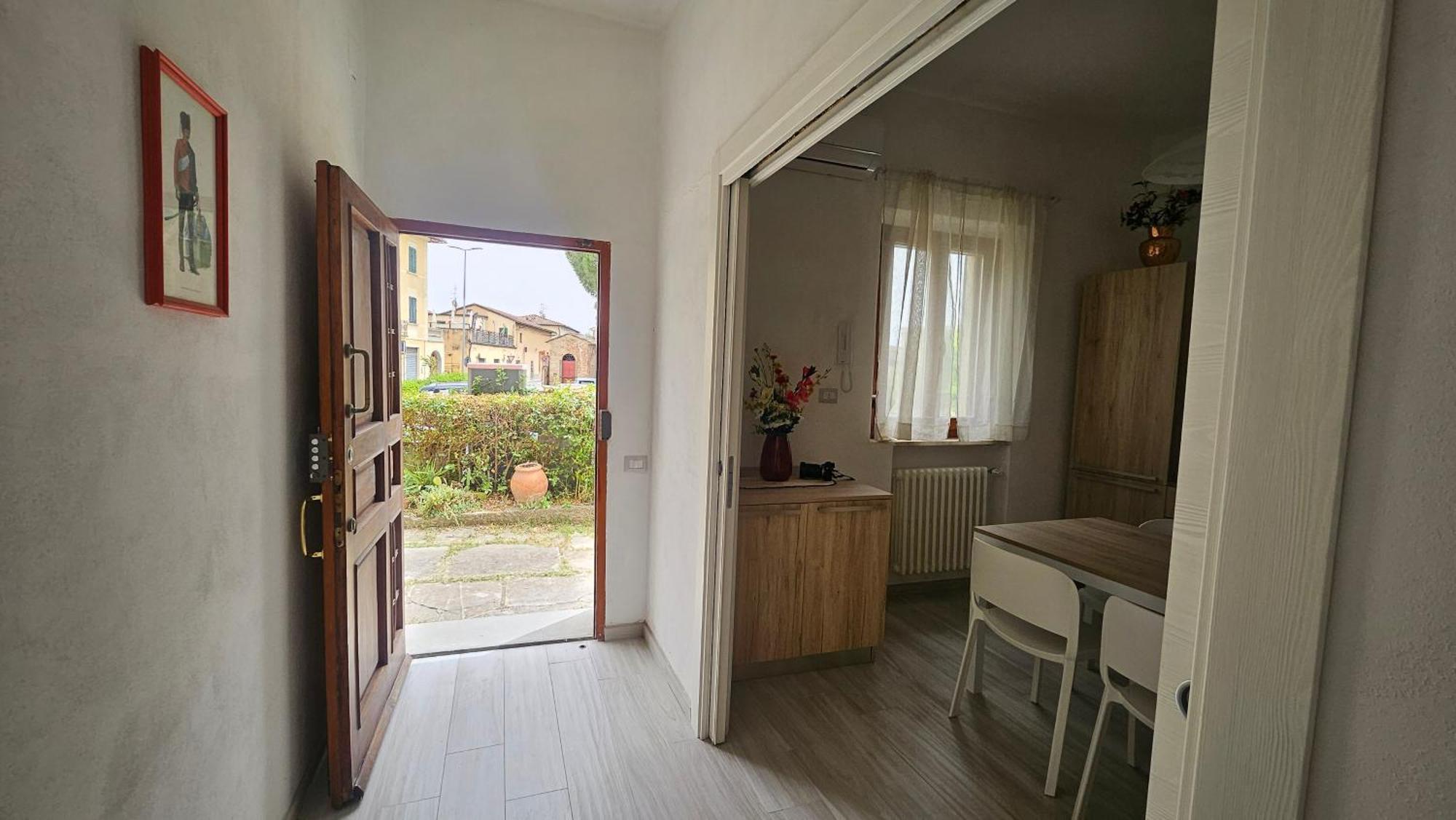Castelnuovo D'elsa Appartamento Via Roma מראה חיצוני תמונה