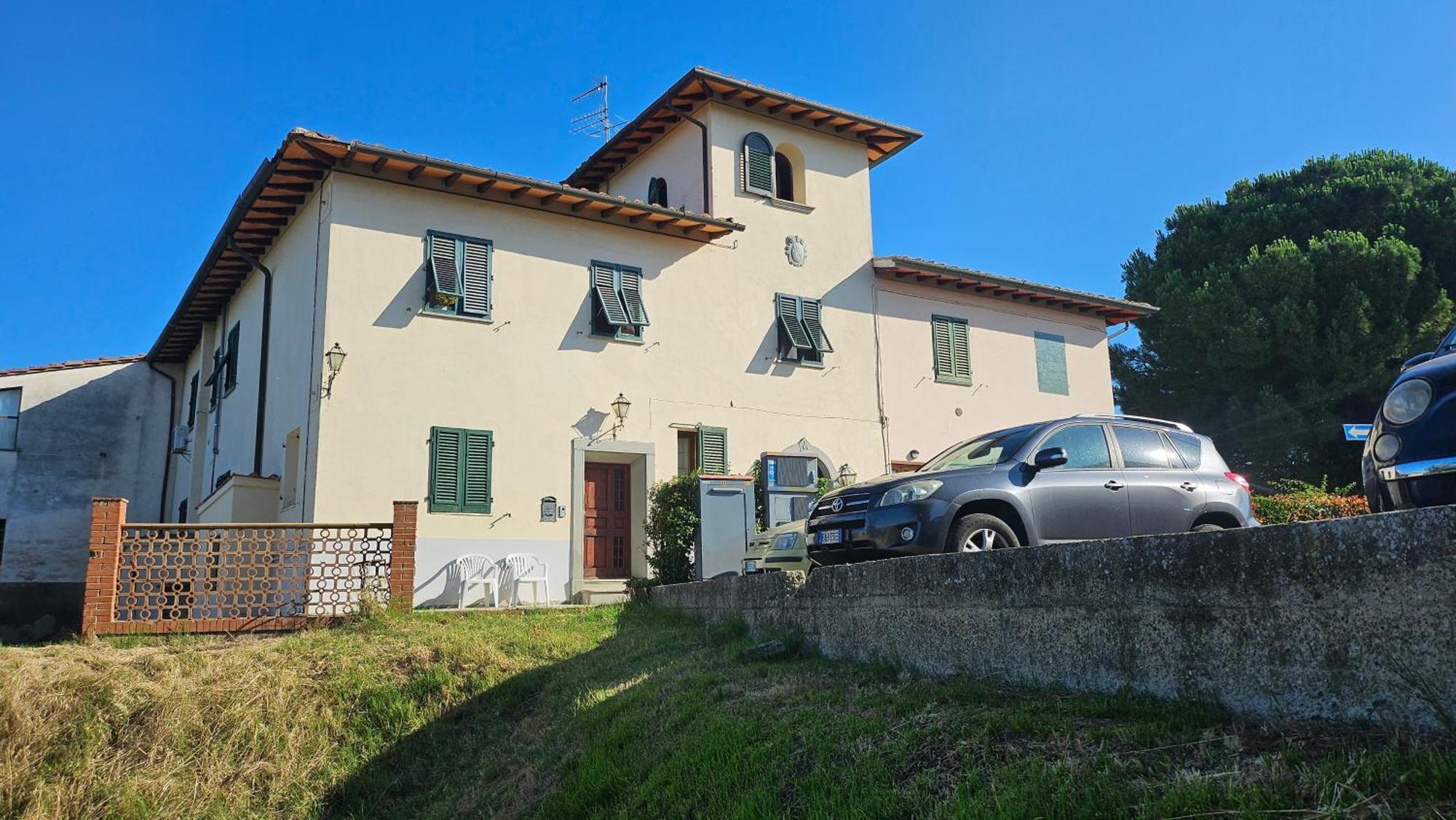Castelnuovo D'elsa Appartamento Via Roma מראה חיצוני תמונה